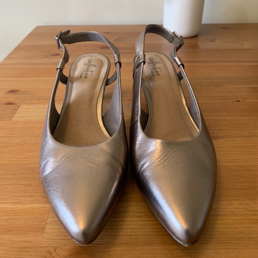 Clarks leather shoes on short heel